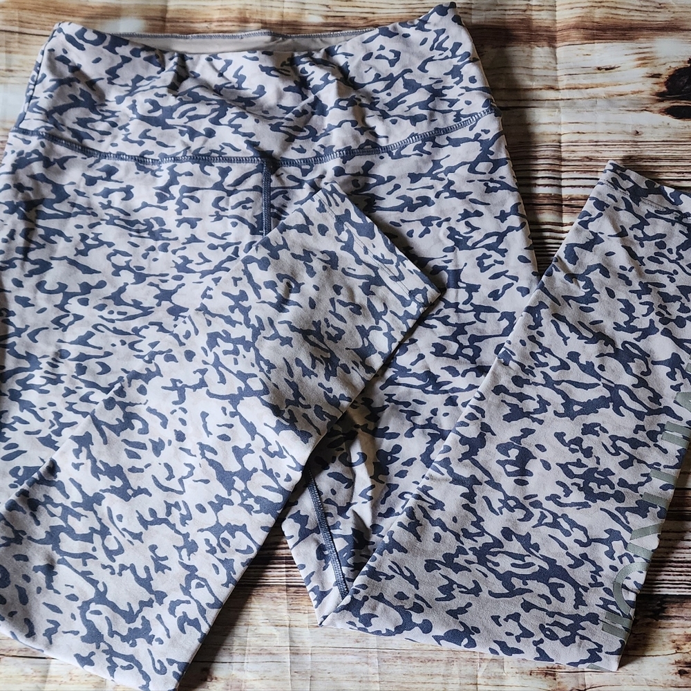 Calvin Klein performance WICk leggings
